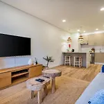 Sea Breeze Apartamento *